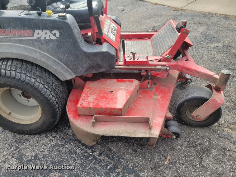 image for item IV9638 Snapper Pro  ZTR lawn mower