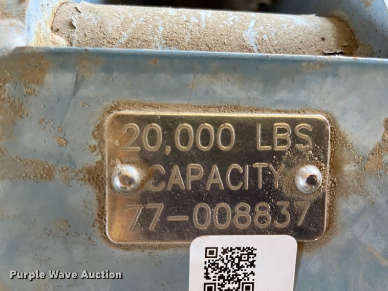 image for item IX9622 (2) floor jacks