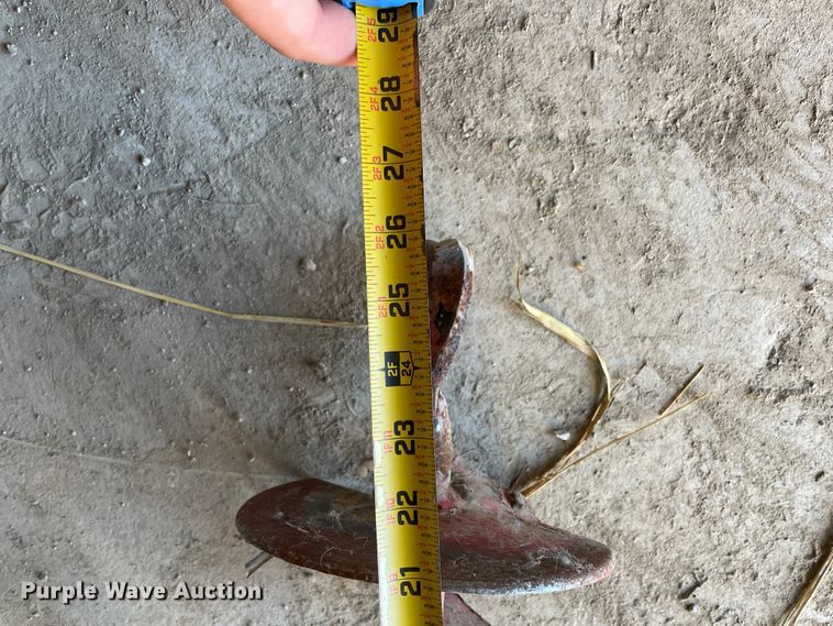image for item IX9629 Tecumseh Centura  post hole auger