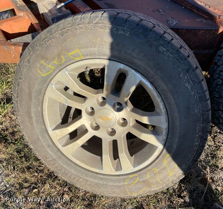 image for item IX9631 (4) LT265/65R18 tires