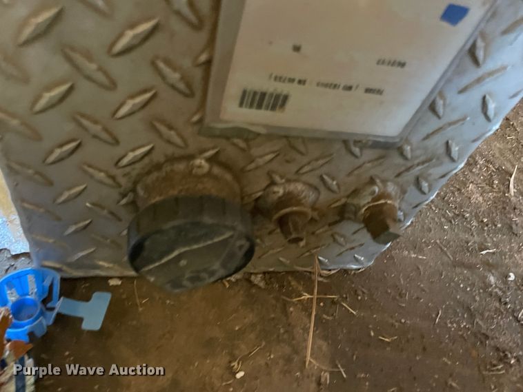 image for item IX9633 Fuel tank