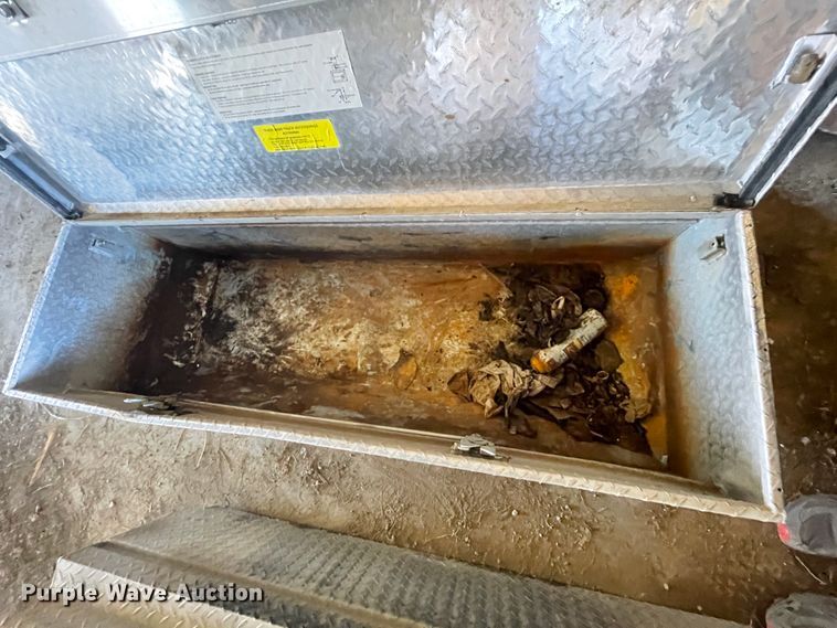 image for item IX9634 Toolbox