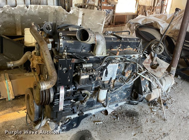 image for item IX9636 Cummins  engine