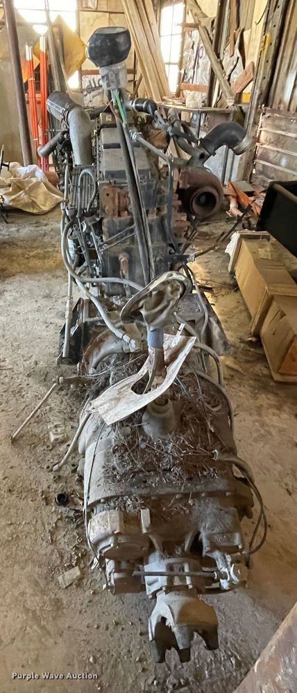 image for item IX9636 Cummins  engine