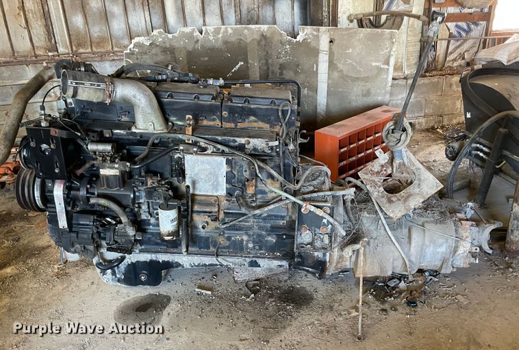 image for item IX9636 Cummins  engine