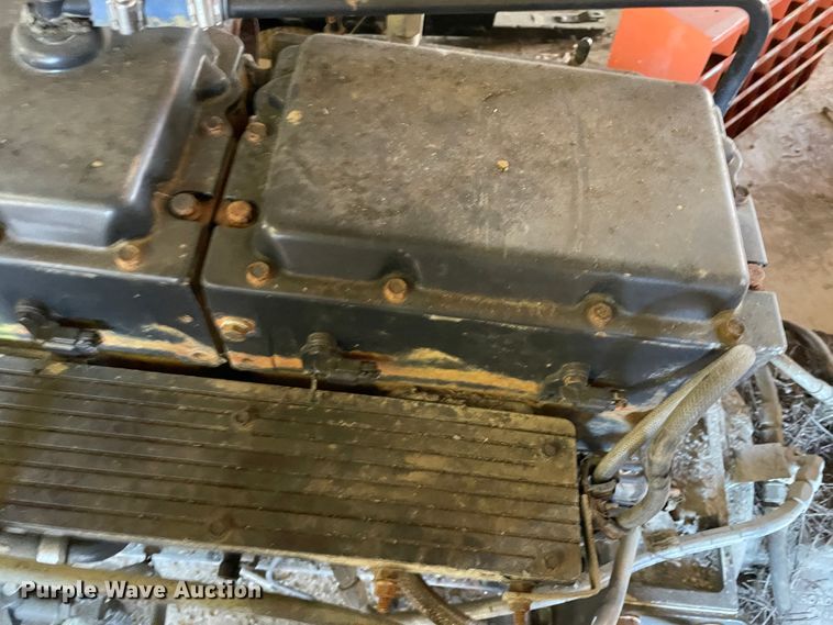 image for item IX9636 Cummins  engine