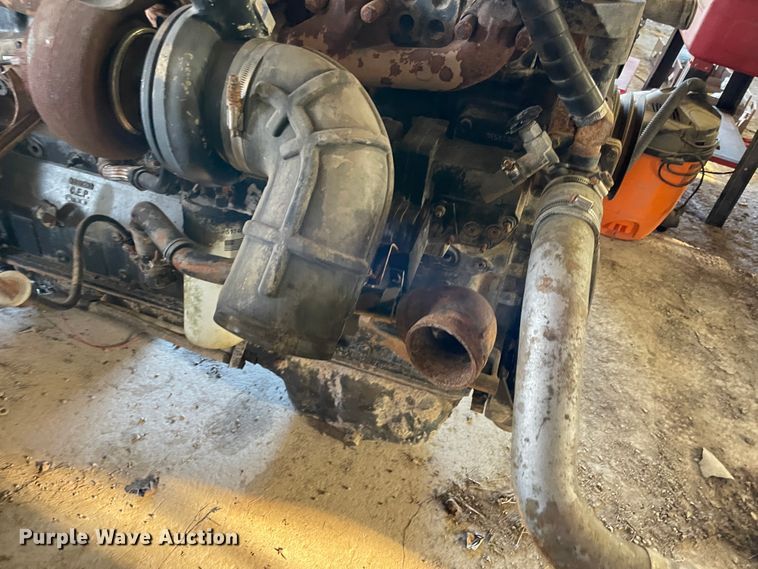 image for item IX9636 Cummins  engine