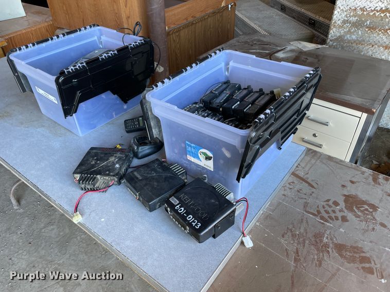 image for item IX9638 Radios