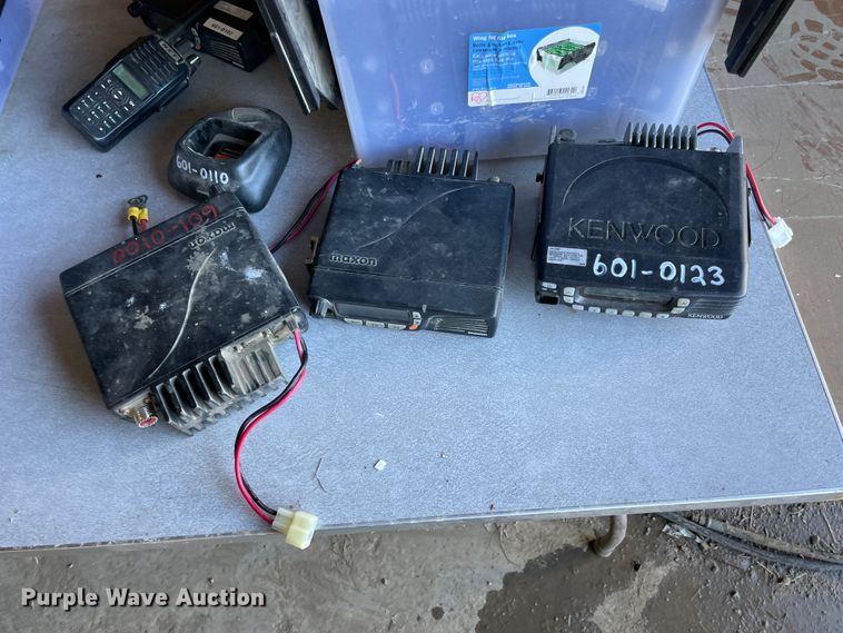 image for item IX9638 Radios