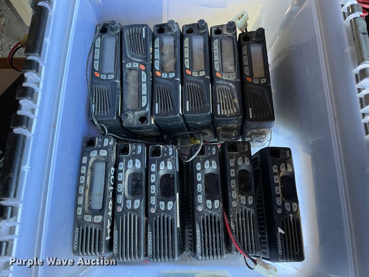 image for item IX9638 Radios