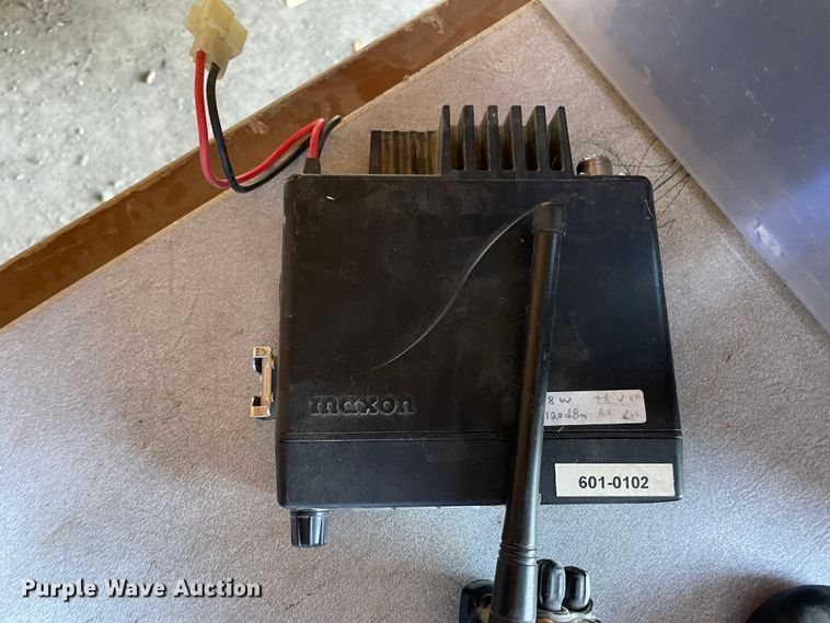 image for item IX9638 Radios