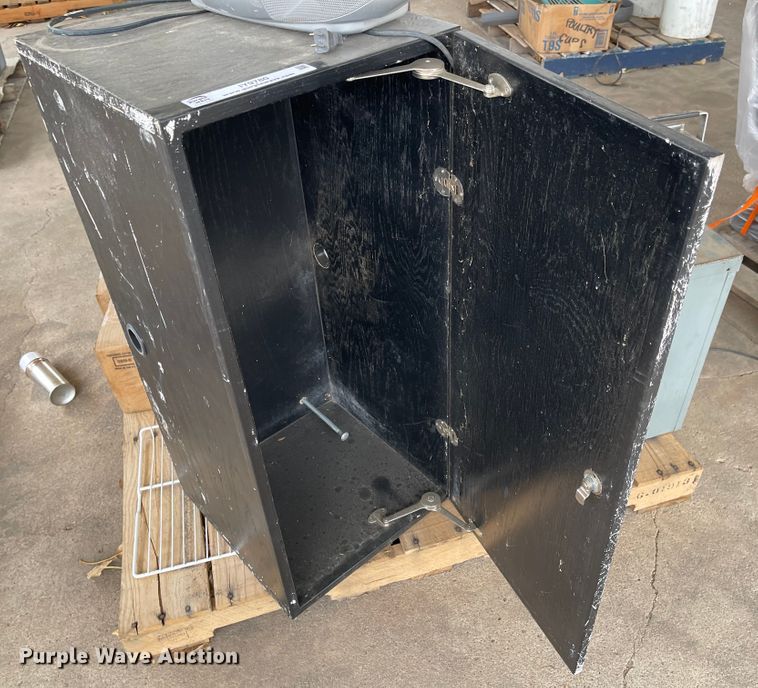 image for item IY9780 Tools