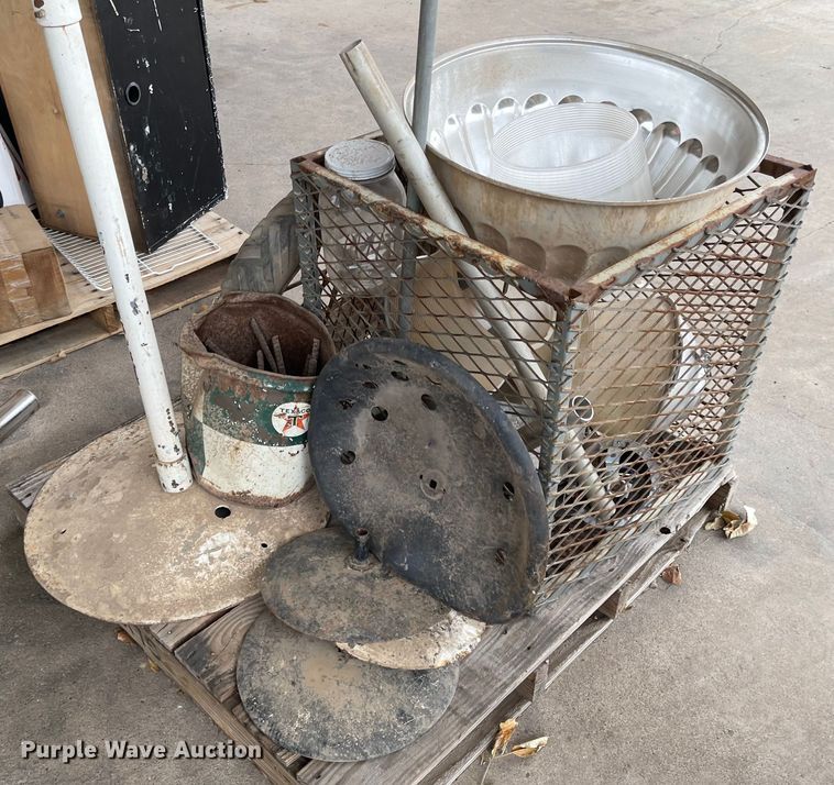 image for item IY9781 Tools