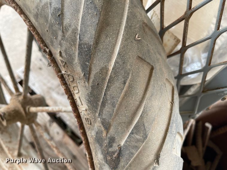 image for item IY9781 Tools