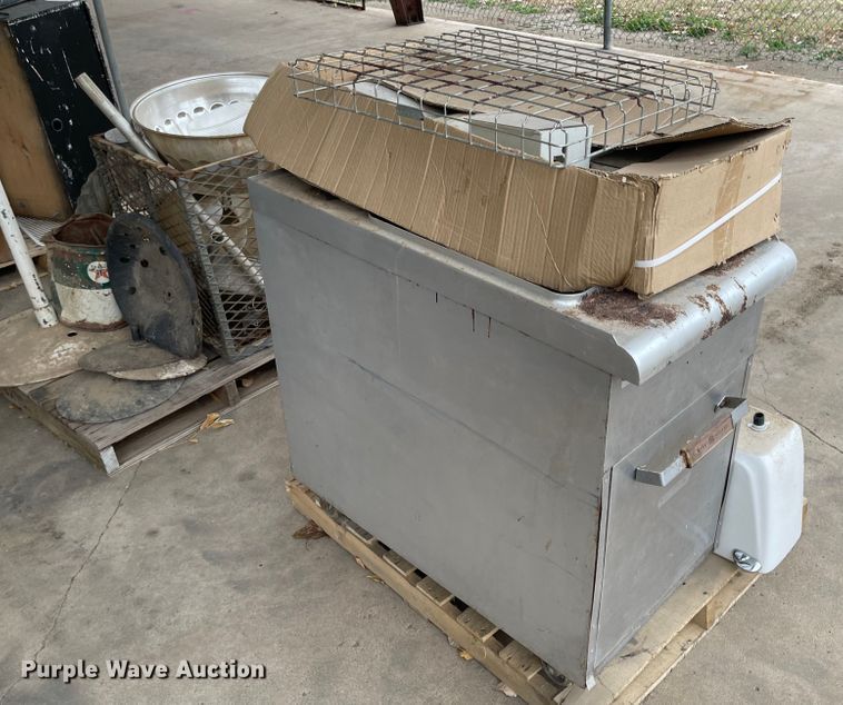 image for item IY9782 Tools