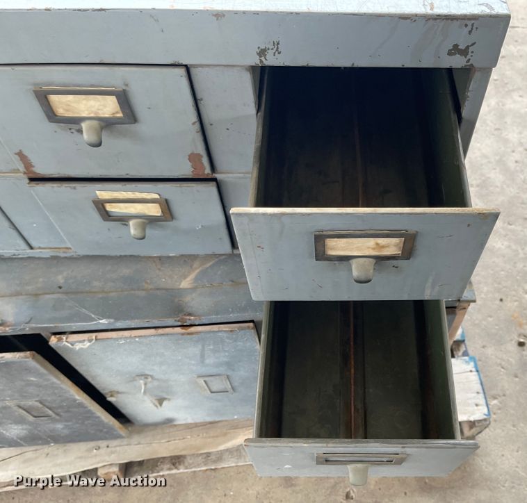 image for item IY9784 (2) file cabinets