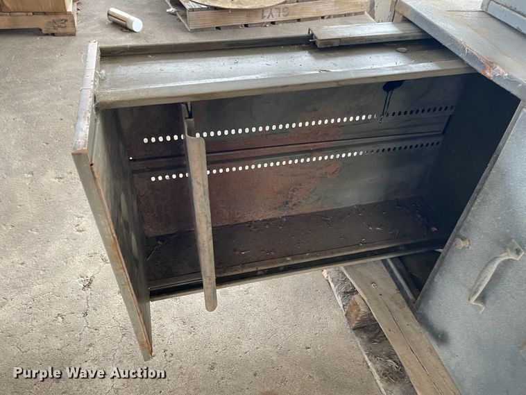 image for item IY9784 (2) file cabinets