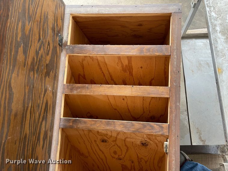 image for item IY9785 Office equipment