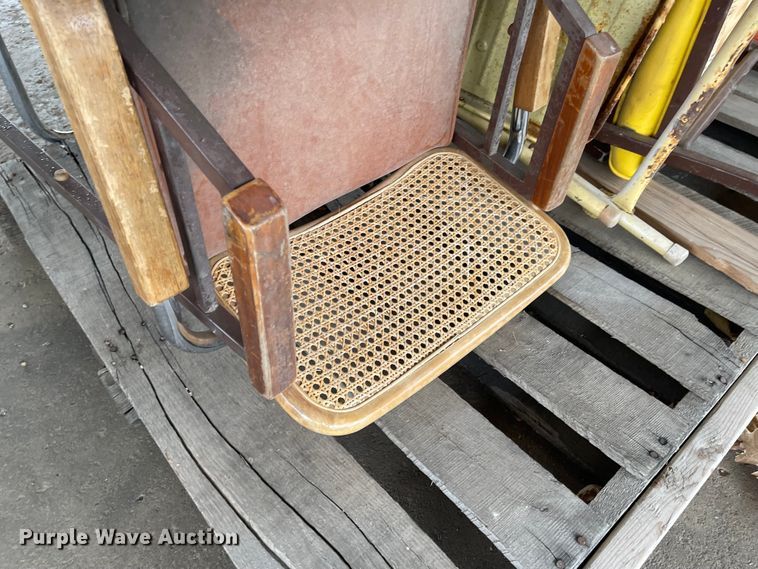 image for item IY9787 (9) chairs