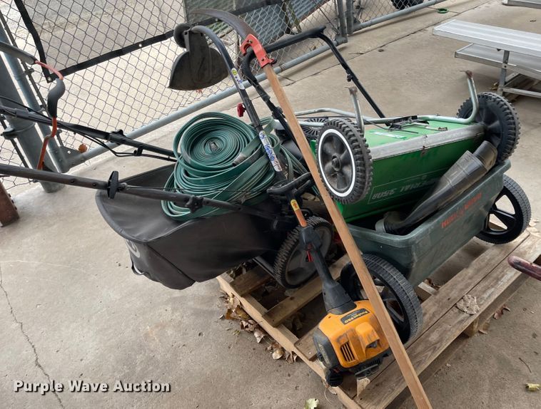 image for item IY9800 Lawn and garden equipment