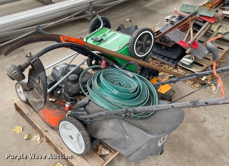 image for item IY9800 Lawn and garden equipment