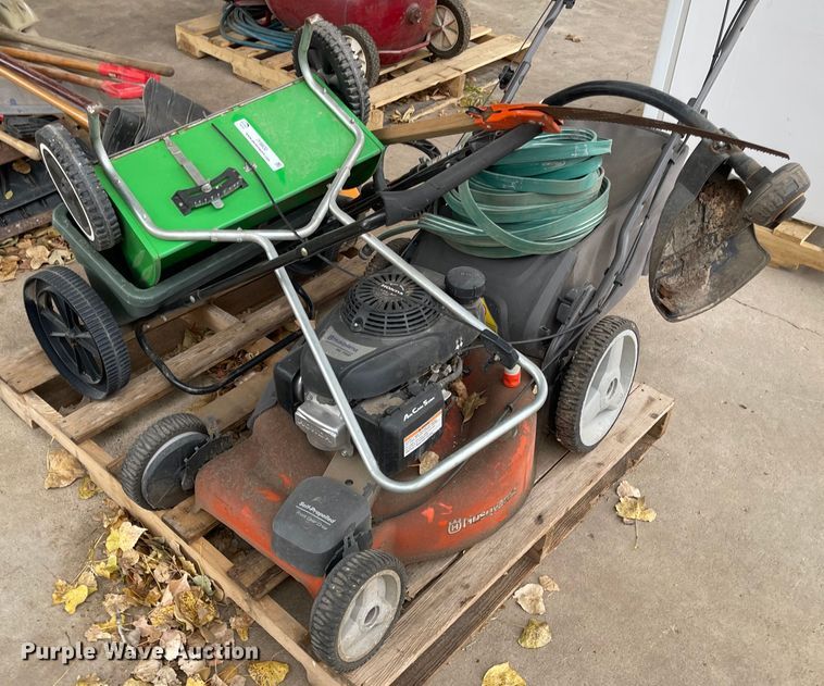 image for item IY9800 Lawn and garden equipment