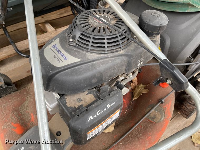 image for item IY9800 Lawn and garden equipment