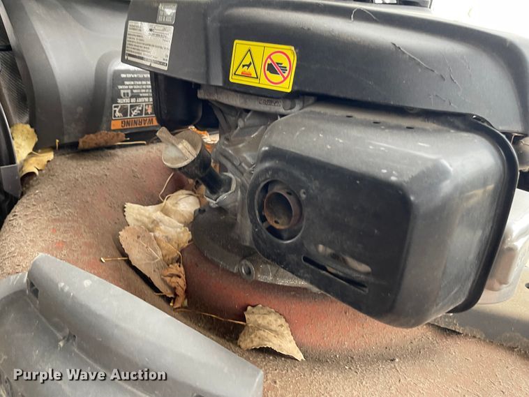 image for item IY9800 Lawn and garden equipment