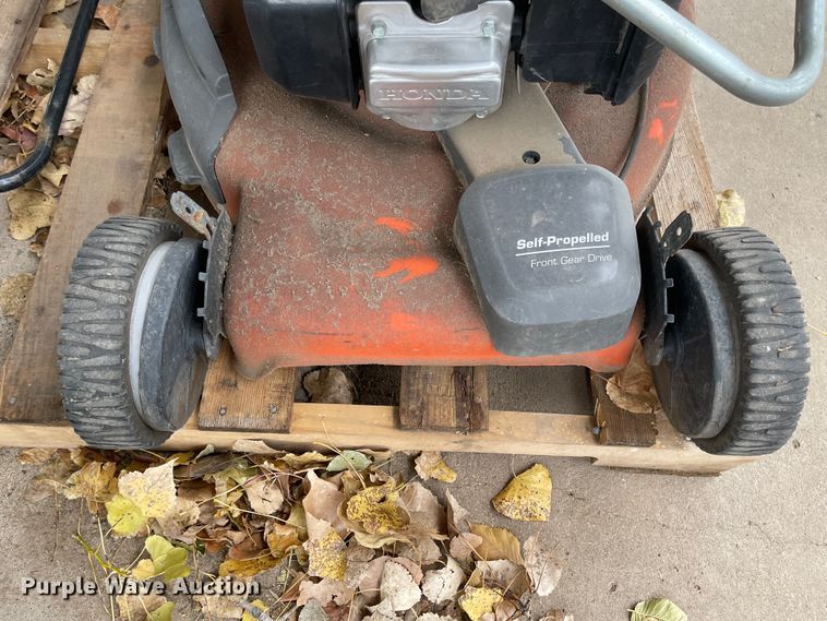 image for item IY9800 Lawn and garden equipment