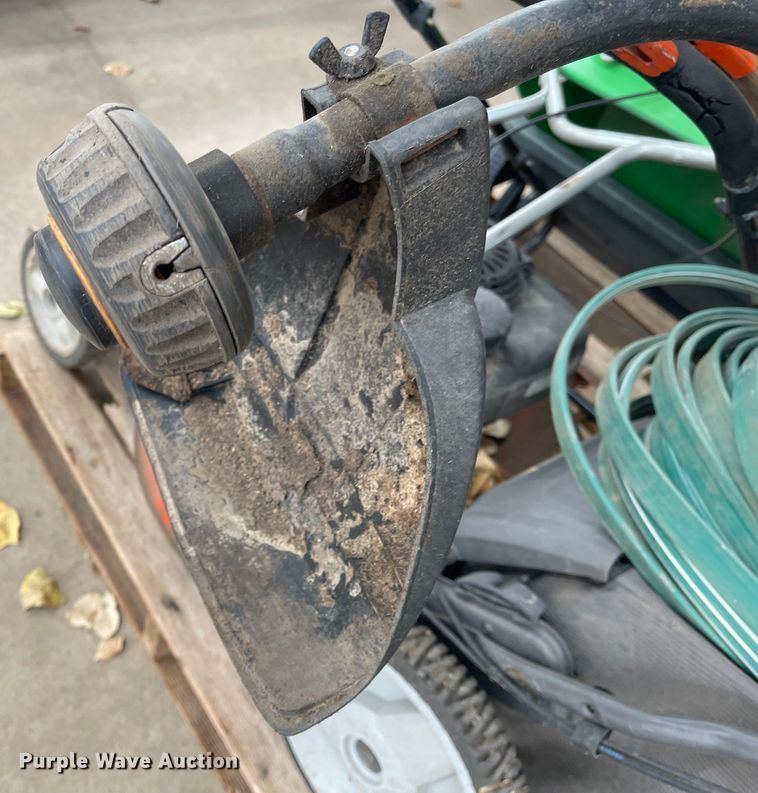 image for item IY9800 Lawn and garden equipment