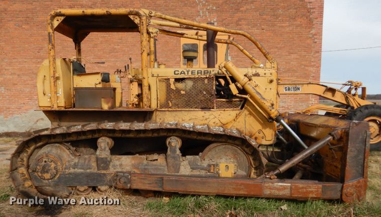 image for item JI9337 Caterpillar D6C  dozer