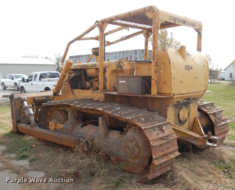 image for item JI9337 Caterpillar D6C  dozer