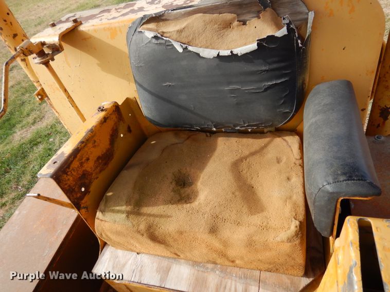 image for item JI9337 Caterpillar D6C  dozer