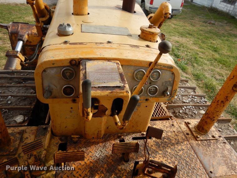 image for item JI9337 Caterpillar D6C  dozer