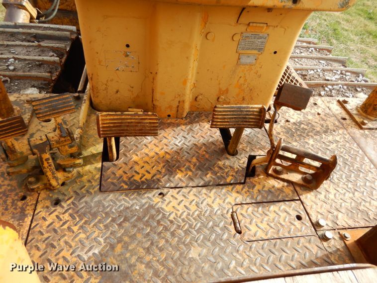 image for item JI9337 Caterpillar D6C  dozer
