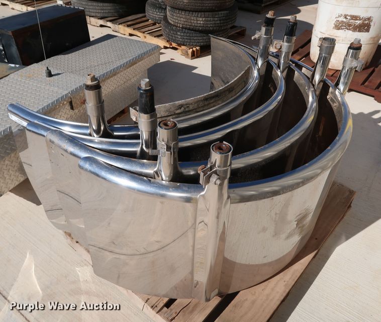 image for item JP9308 (4) semi truck fenders