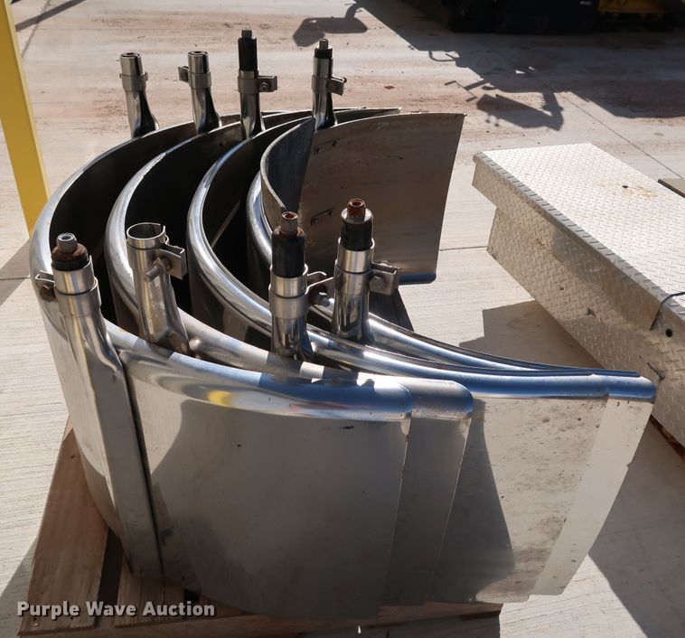 image for item JP9308 (4) semi truck fenders