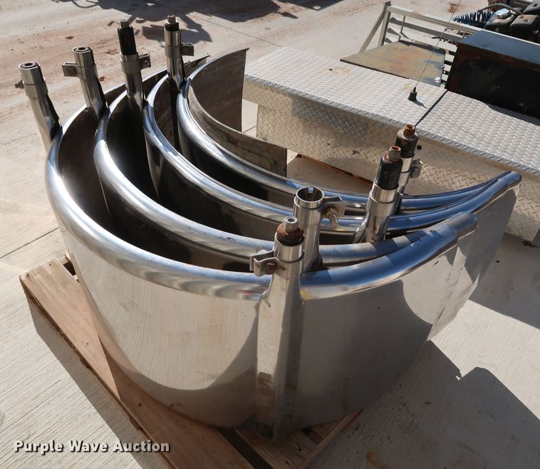 image for item JP9308 (4) semi truck fenders