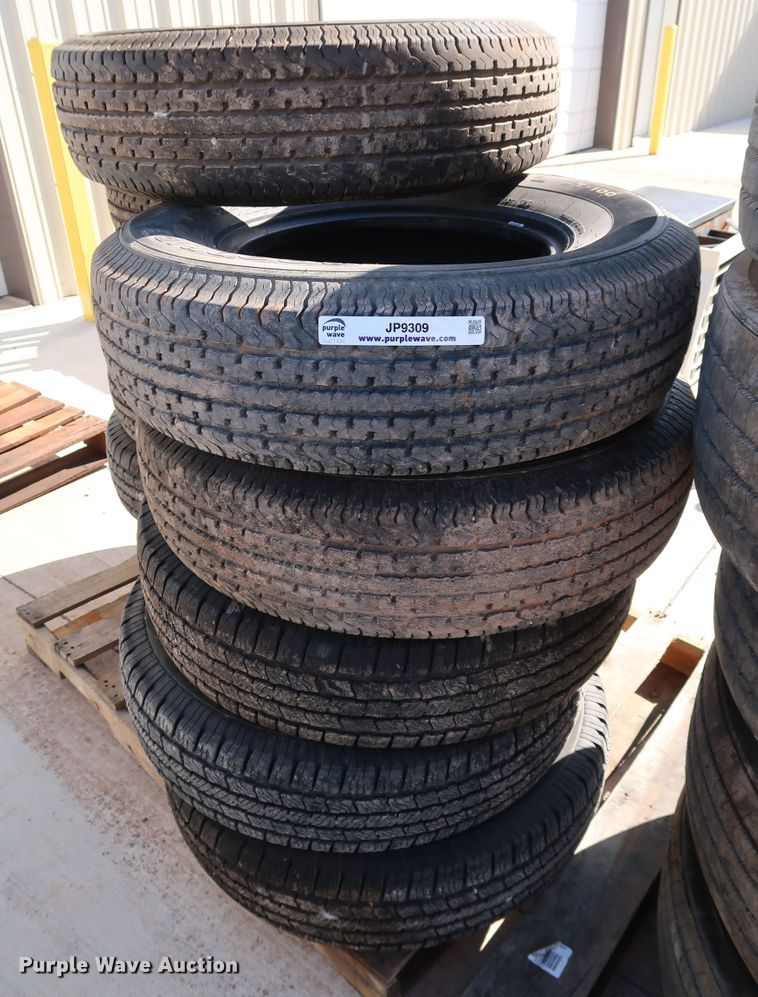 image for item JP9309 (11) ST235/80R16 tires