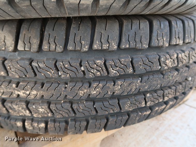 image for item JP9309 (11) ST235/80R16 tires