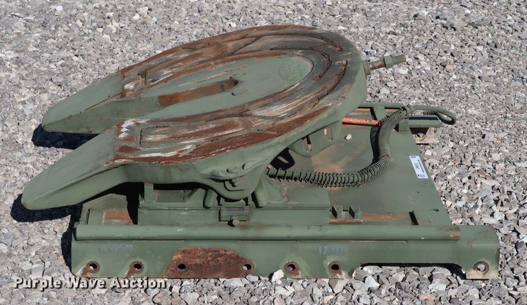 image for item JP9312 Holland fifth wheel plate