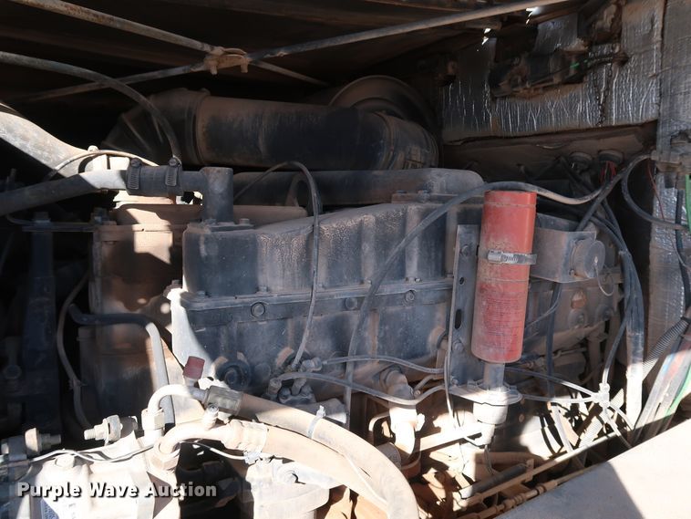 image for item JP9318 1983 Am General M915A1  dump truck