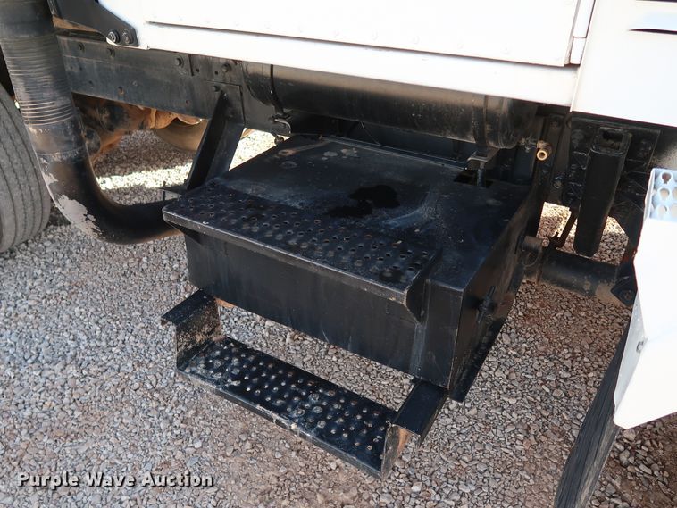 image for item JP9318 1983 Am General M915A1  dump truck