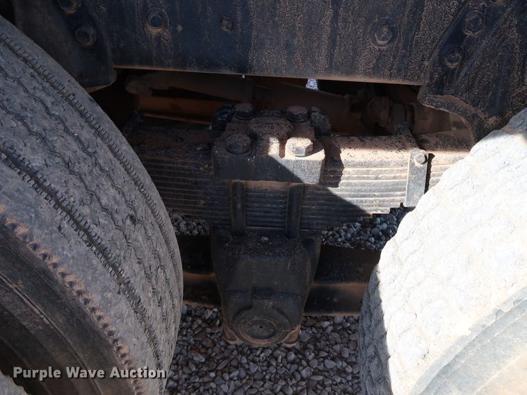 image for item JP9318 1983 Am General M915A1  dump truck