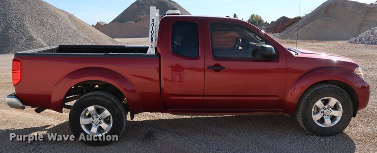 image for item JP9319 2013 Nissan Frontier SV  King Cab pickup truck