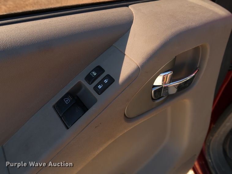 image for item JP9319 2013 Nissan Frontier SV  King Cab pickup truck