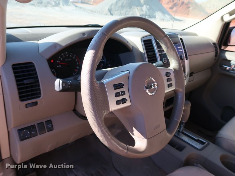 image for item JP9319 2013 Nissan Frontier SV  King Cab pickup truck