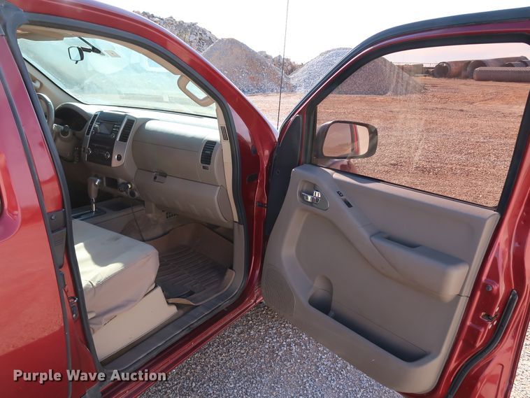 image for item JP9319 2013 Nissan Frontier SV  King Cab pickup truck