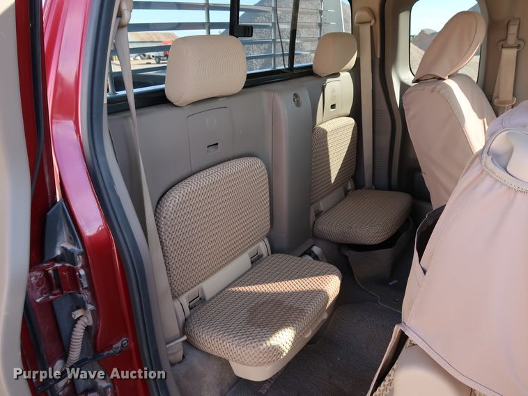 image for item JP9319 2013 Nissan Frontier SV  King Cab pickup truck