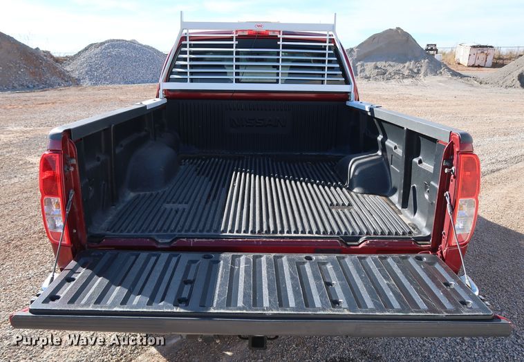 image for item JP9319 2013 Nissan Frontier SV  King Cab pickup truck